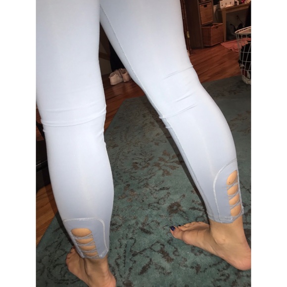 LIGHT BLUE CRISS CROSS ACTIVE LEGGINGS - Picture 1 of 5
